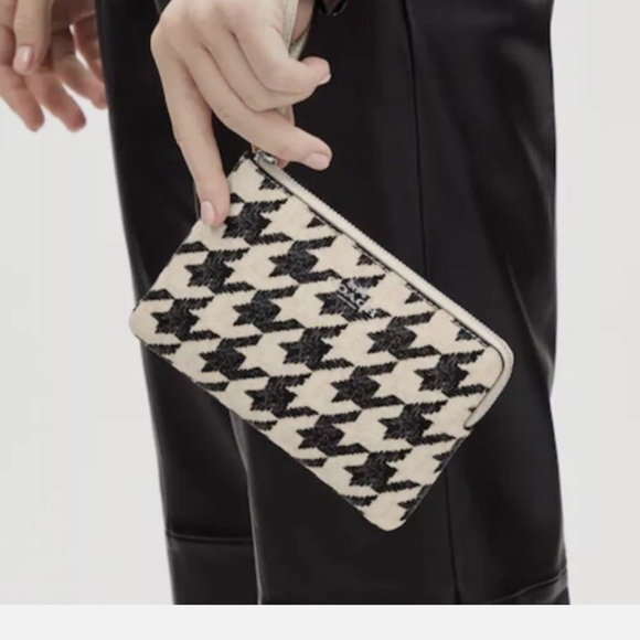 Coach Black and White Houndstooth Wristlet - Picture 2 of 3